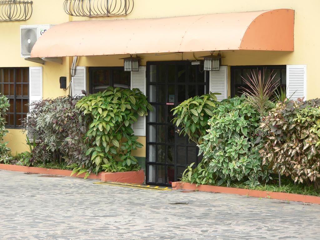 Coblentz Inn Boutique Hotel Belmont Exterior photo
