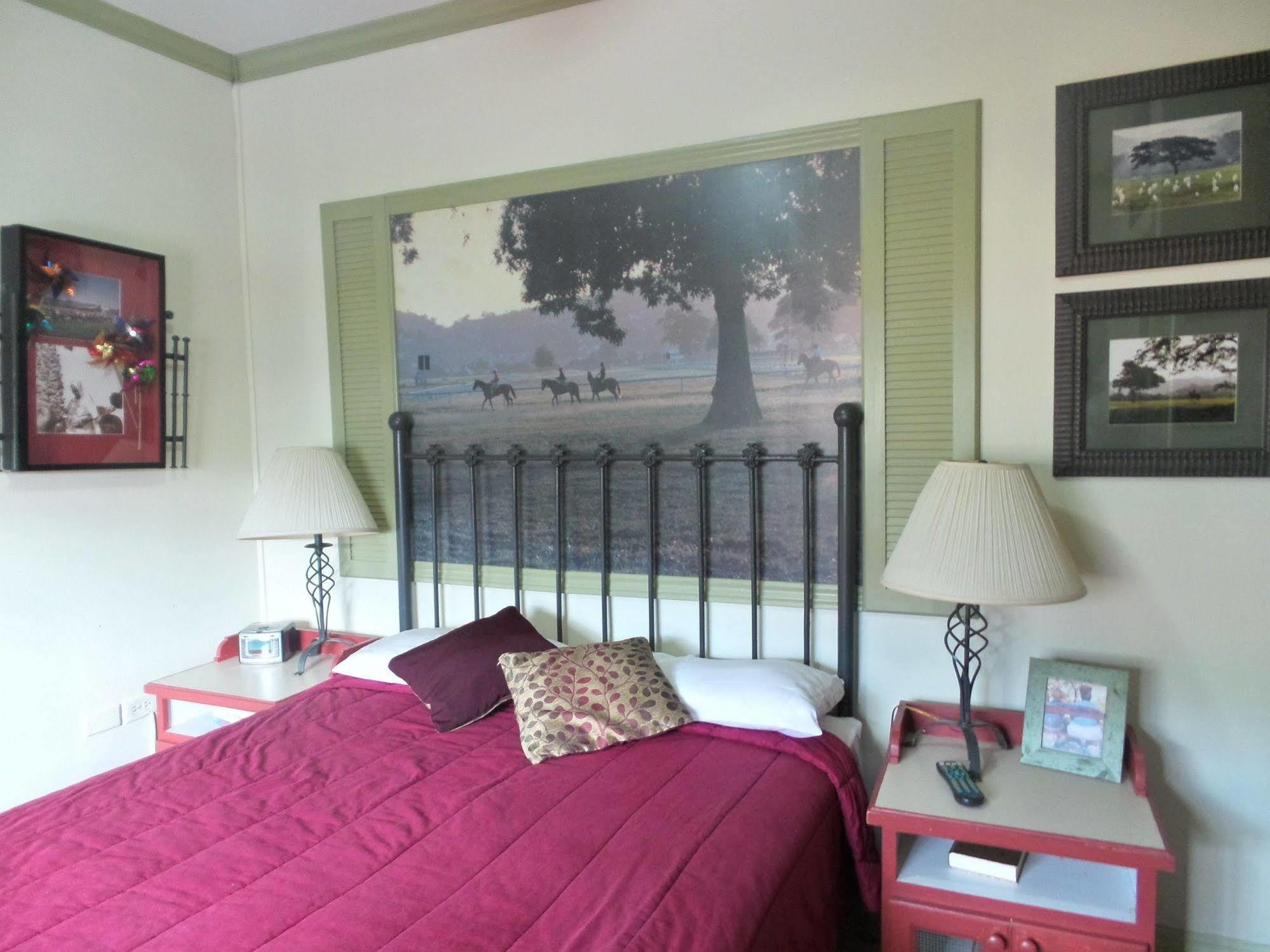 Coblentz Inn Boutique Hotel Belmont Exterior photo
